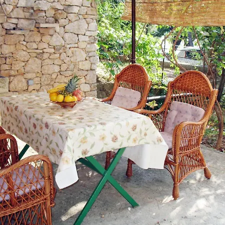 Rovanjska-3 Apartment Starigrad Paklenica